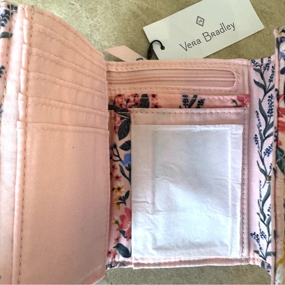 Vera Bradley Paradise Compact Wallet - Picture 9 of 10
